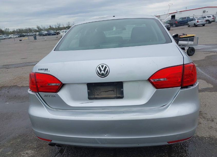Photo 16 of 2014 Volkswagen Jetta 2.0L S (VIN 3VW2K7AJ0EM237298)