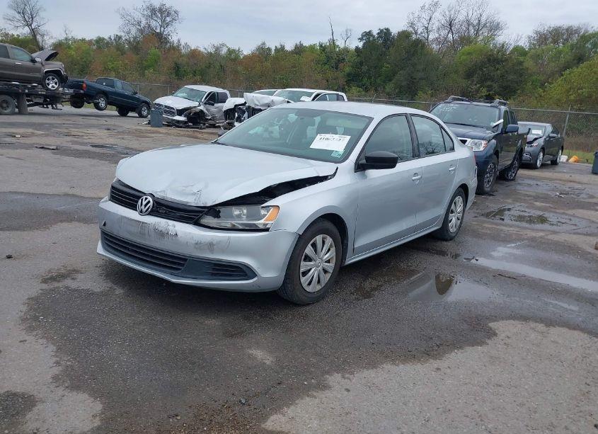 Photo 2 of 2014 Volkswagen Jetta 2.0L S (VIN 3VW2K7AJ0EM237298)