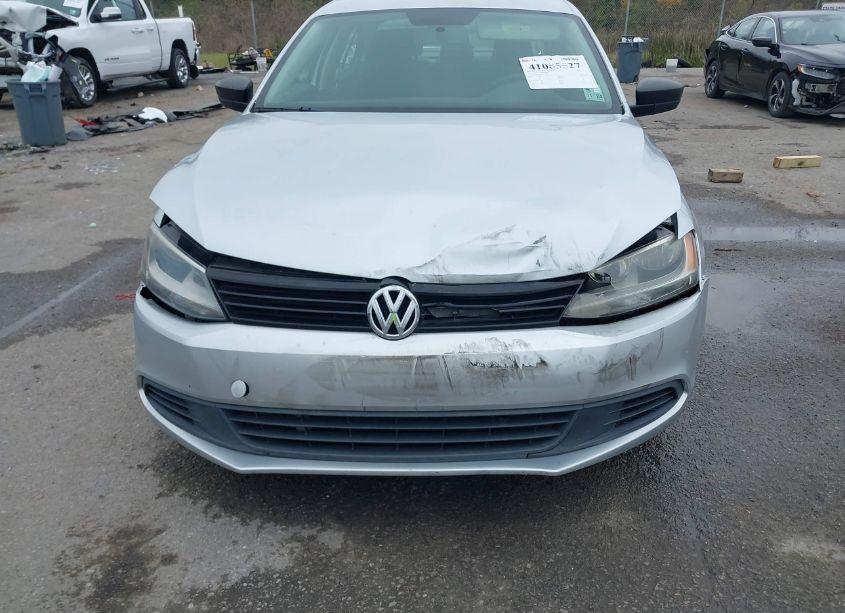 Photo 6 of 2014 Volkswagen Jetta 2.0L S (VIN 3VW2K7AJ0EM237298)