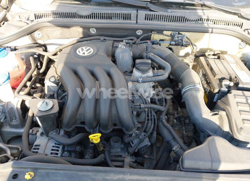 Photo 10 of 2014 Volkswagen Jetta 2.0L S (VIN 3VW2K7AJ0EM249497)