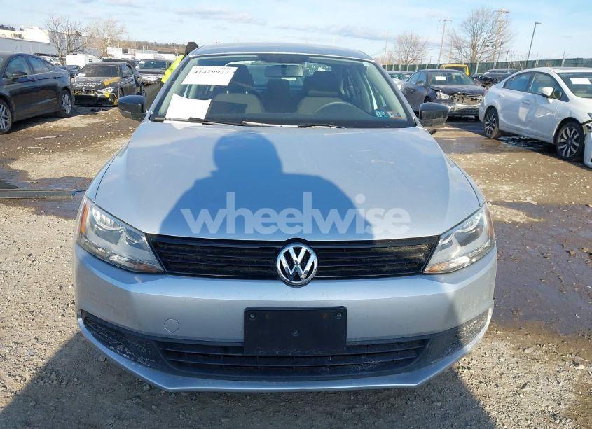 Photo 11 of 2014 Volkswagen Jetta 2.0L S (VIN 3VW2K7AJ0EM249497)