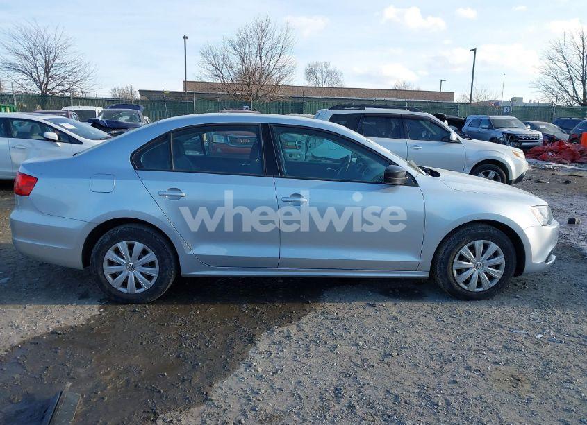 Photo 12 of 2014 Volkswagen Jetta 2.0L S (VIN 3VW2K7AJ0EM249497)