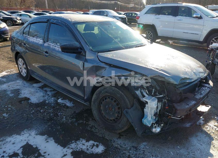 Photo 17 of 2014 Volkswagen Jetta 2.0L S (VIN 3VW2K7AJ0EM312498)