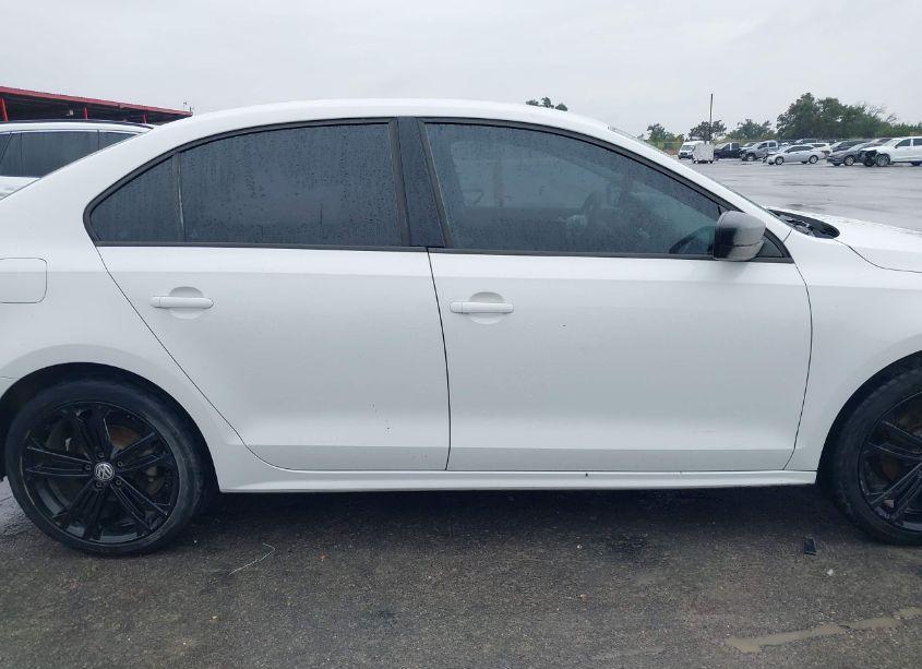 Photo 13 of 2014 Volkswagen Jetta 2.0L S (VIN 3VW2K7AJ0EM387539)