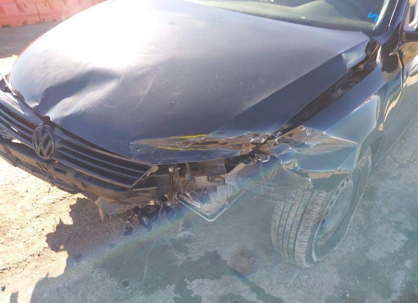 Photo 6 of 2014 Volkswagen Jetta 2.0L S (VIN 3VW2K7AJ0EM437369)