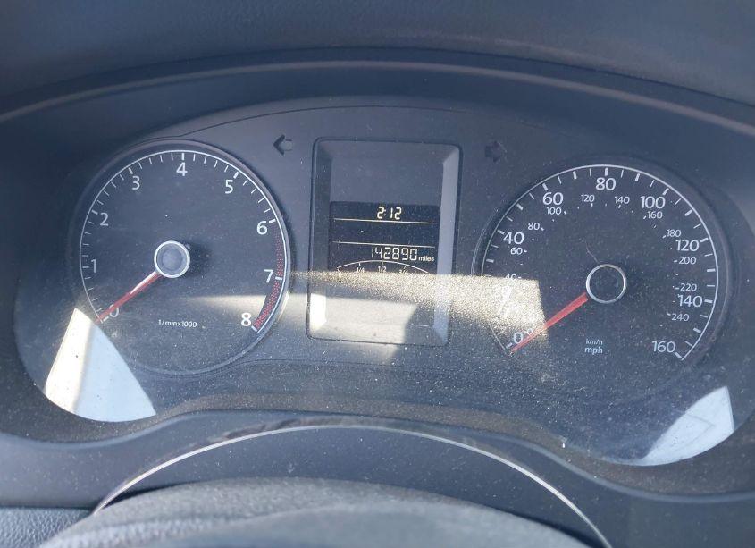 Photo 7 of 2014 Volkswagen Jetta 2.0L S (VIN 3VW2K7AJ0EM437369)