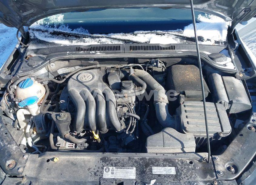 Photo 10 of 2015 Volkswagen Jetta 2.0L S (VIN 3VW2K7AJ0FM241160)