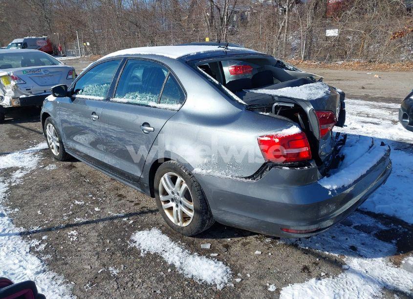 Photo 3 of 2015 Volkswagen Jetta 2.0L S (VIN 3VW2K7AJ0FM241160)