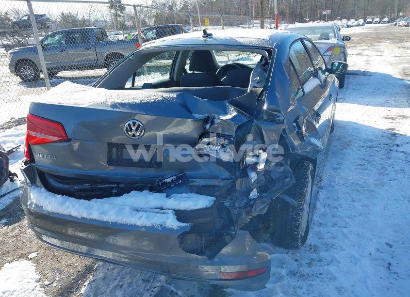 Photo 6 of 2015 Volkswagen Jetta 2.0L S (VIN 3VW2K7AJ0FM241160)