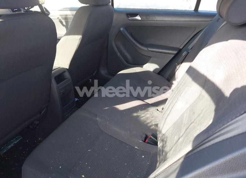 Photo 8 of 2015 Volkswagen Jetta 2.0L S (VIN 3VW2K7AJ0FM241160)