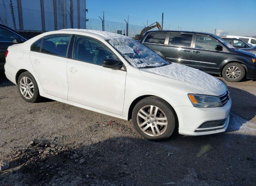 2015 Volkswagen Jetta 2.0L S (VIN 3VW2K7AJ0FM243345) main photo