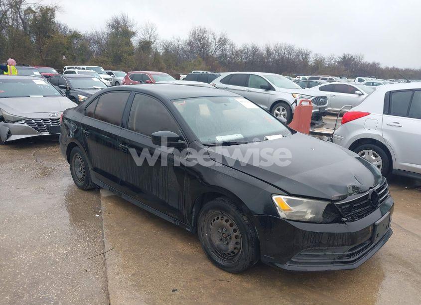 2015 Volkswagen Jetta 2.0L S (VIN 3VW2K7AJ0FM290276) main photo