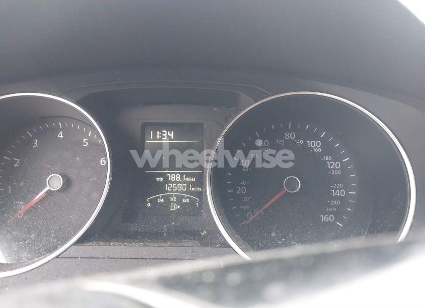 Photo 7 of 2015 Volkswagen Jetta 2.0L S (VIN 3VW2K7AJ0FM290276)
