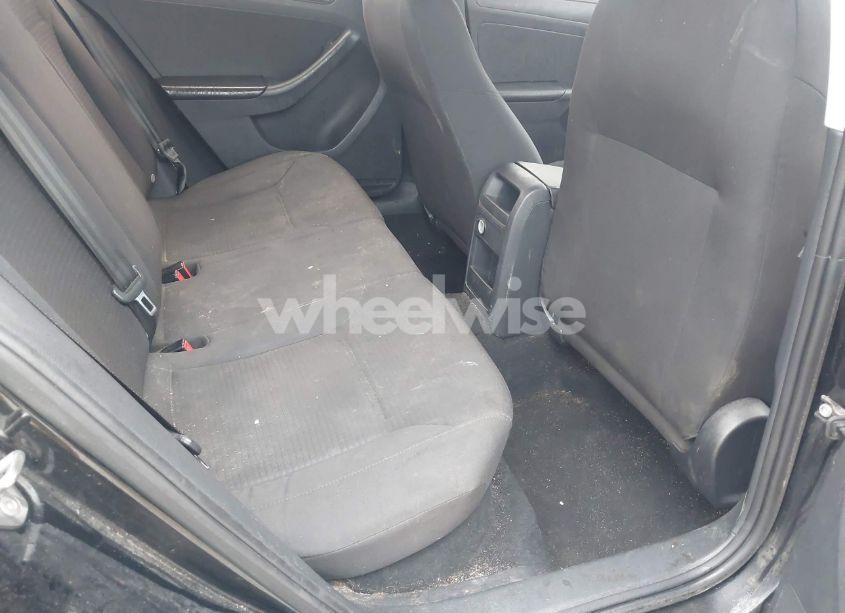 Photo 8 of 2015 Volkswagen Jetta 2.0L S (VIN 3VW2K7AJ0FM290276)