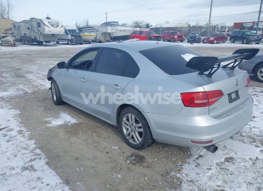 Photo 3 of 2015 Volkswagen Jetta 2.0L S (VIN 3VW2K7AJ0FM355000)