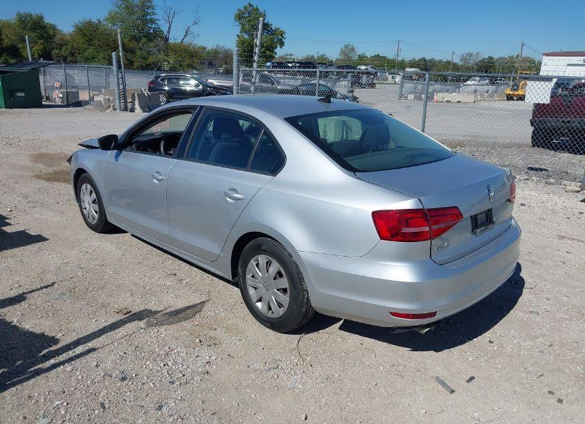 Photo 3 of 2015 Volkswagen Jetta 2.0L S (VIN 3VW2K7AJ0FM421819)