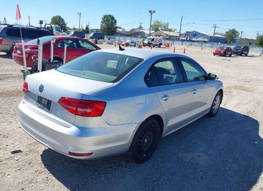 Photo 4 of 2015 Volkswagen Jetta 2.0L S (VIN 3VW2K7AJ0FM421819)