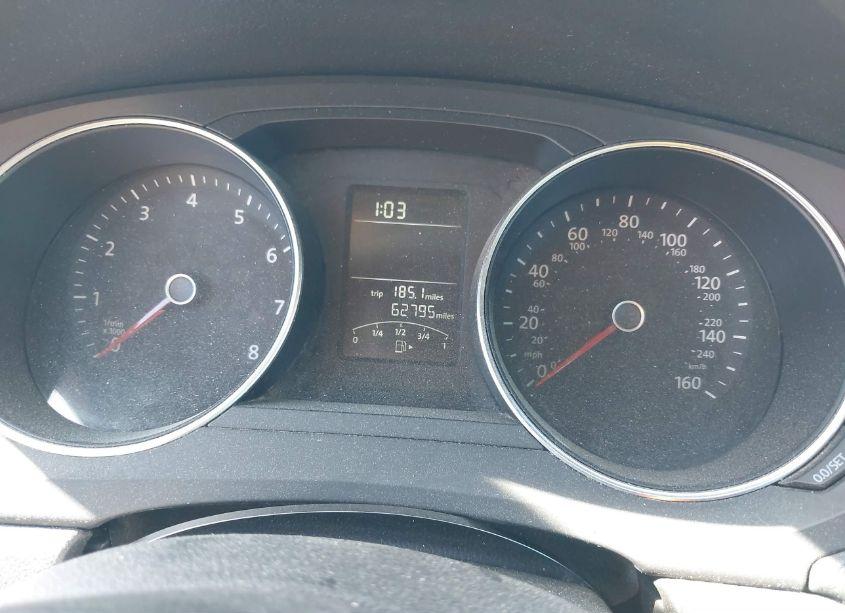 Photo 7 of 2015 Volkswagen Jetta 2.0L S (VIN 3VW2K7AJ0FM421819)