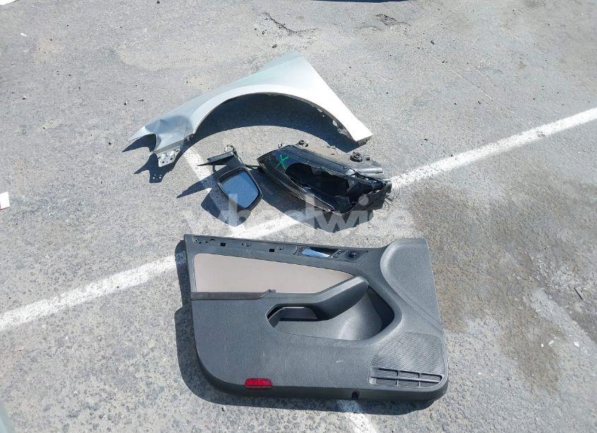 Photo 12 of 2011 Volkswagen Jetta 2.0L S (VIN 3VW2K7AJ1BM040541)