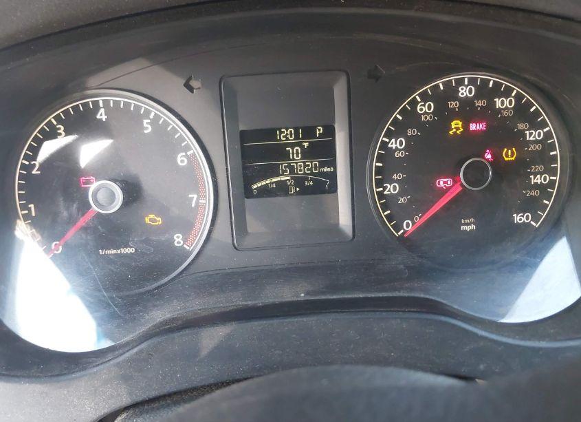 Photo 7 of 2011 Volkswagen Jetta 2.0L S (VIN 3VW2K7AJ1BM325725)