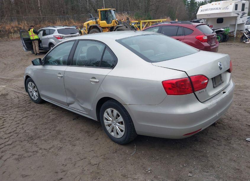 Photo 3 of 2011 Volkswagen Jetta 2.0L BASE/2.0L S (VIN 3VW2K7AJ1BM390803)