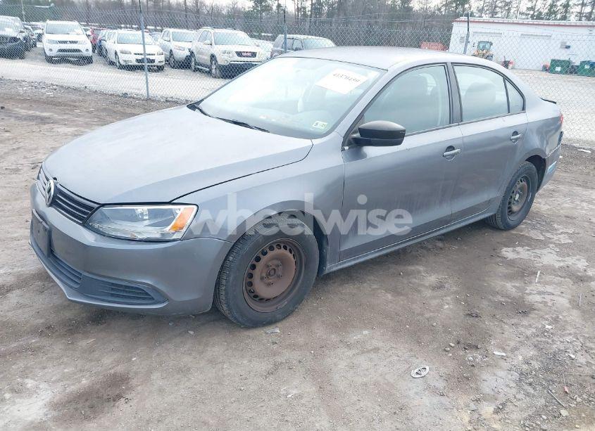 Photo 2 of 2012 Volkswagen Jetta 2.0L S (VIN 3VW2K7AJ1CM311745)