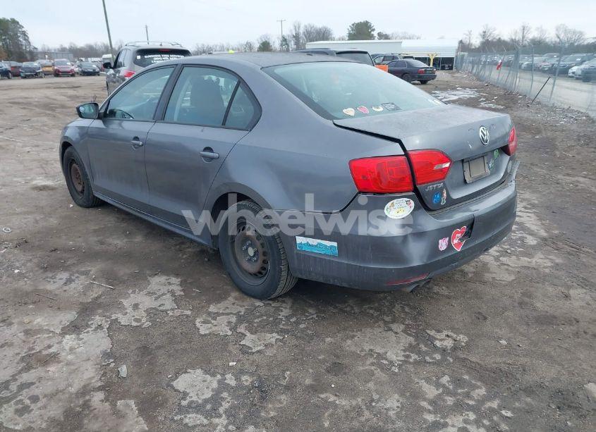 Photo 3 of 2012 Volkswagen Jetta 2.0L S (VIN 3VW2K7AJ1CM311745)