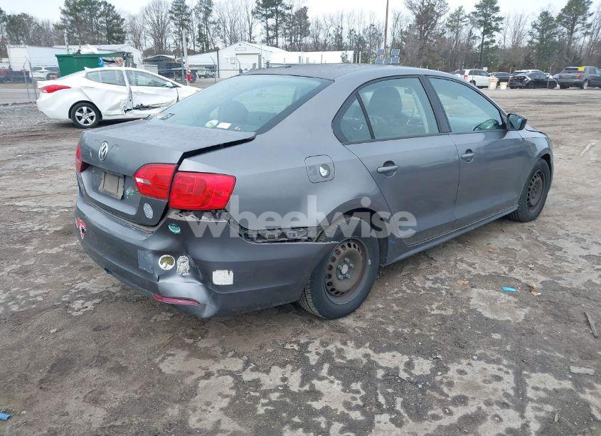 Photo 4 of 2012 Volkswagen Jetta 2.0L S (VIN 3VW2K7AJ1CM311745)