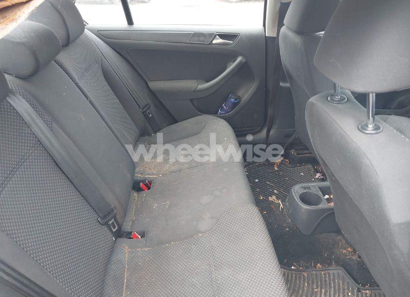 Photo 8 of 2012 Volkswagen Jetta 2.0L S (VIN 3VW2K7AJ1CM311745)