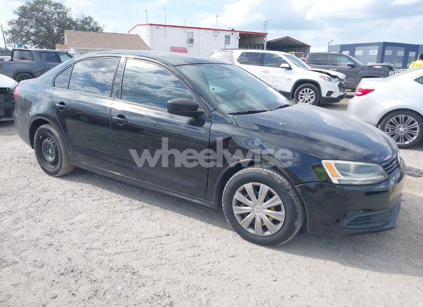 2012 Volkswagen Jetta 2.0L S (VIN 3VW2K7AJ1CM315813) main photo