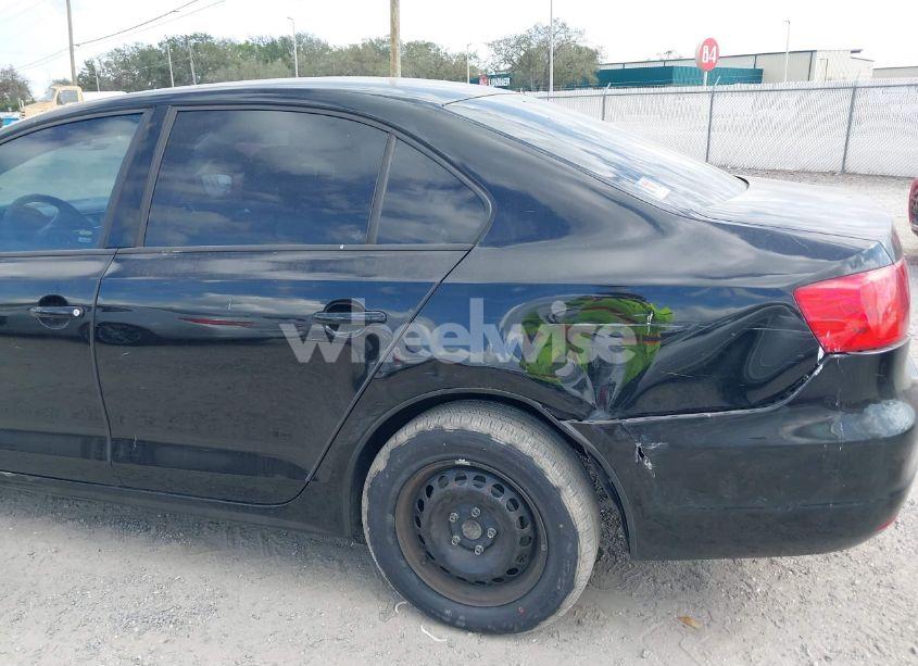 Photo 6 of 2012 Volkswagen Jetta 2.0L S (VIN 3VW2K7AJ1CM315813)