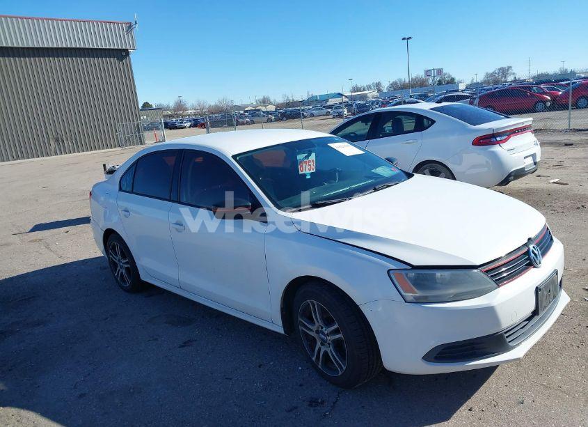 2012 Volkswagen Jetta 2.0L S (VIN 3VW2K7AJ1CM370830) main photo