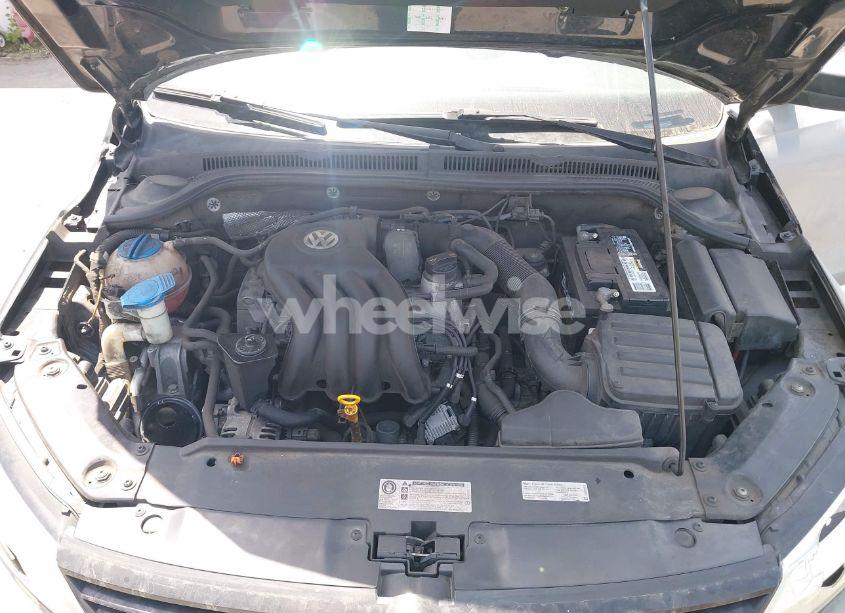 Photo 10 of 2012 Volkswagen Jetta 2.0L S (VIN 3VW2K7AJ1CM403258)
