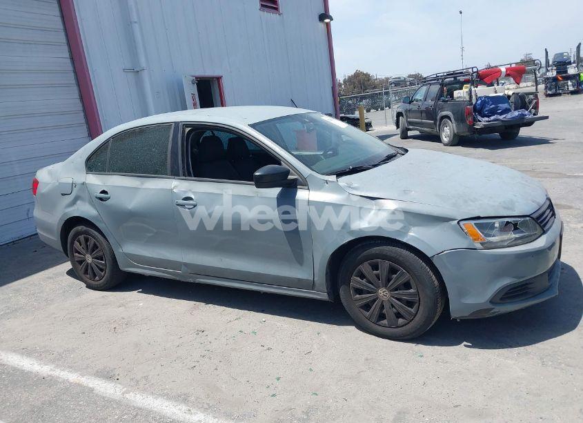 Photo 13 of 2012 Volkswagen Jetta 2.0L S (VIN 3VW2K7AJ1CM403258)