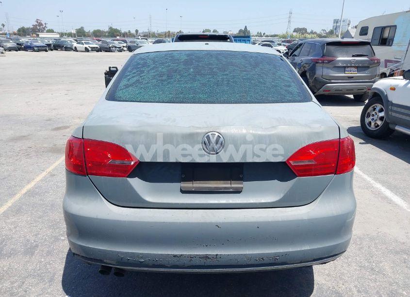 Photo 16 of 2012 Volkswagen Jetta 2.0L S (VIN 3VW2K7AJ1CM403258)