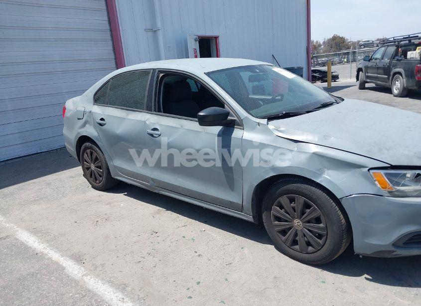 Photo 6 of 2012 Volkswagen Jetta 2.0L S (VIN 3VW2K7AJ1CM403258)