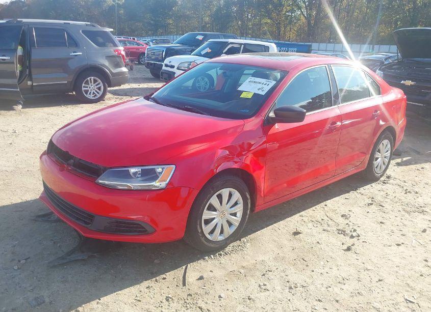 Photo 6 of 2013 Volkswagen Jetta 2.0L S (VIN 3VW2K7AJ1DM260684)