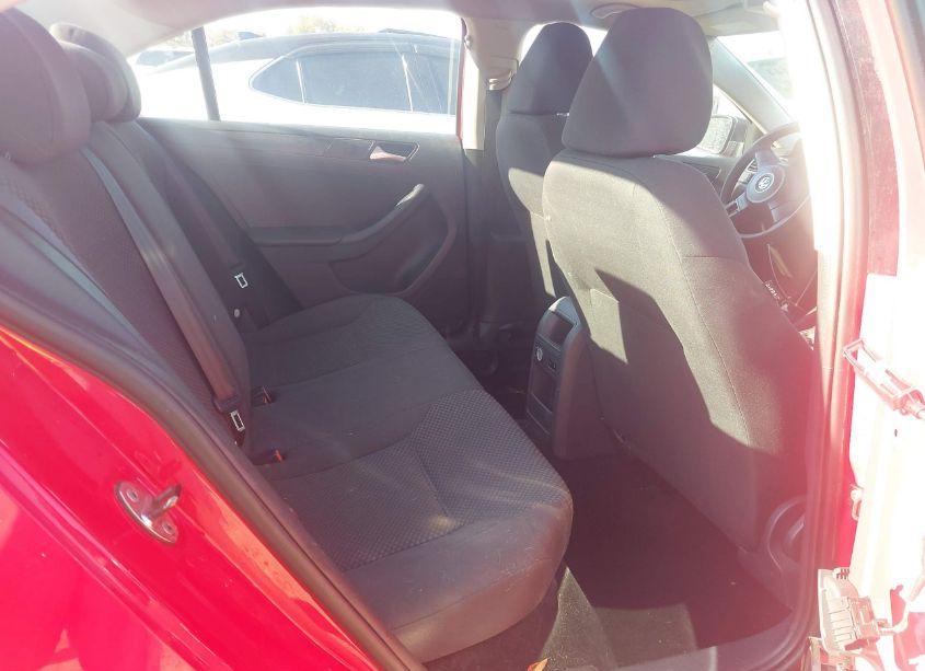 Photo 8 of 2013 Volkswagen Jetta 2.0L S (VIN 3VW2K7AJ1DM260684)