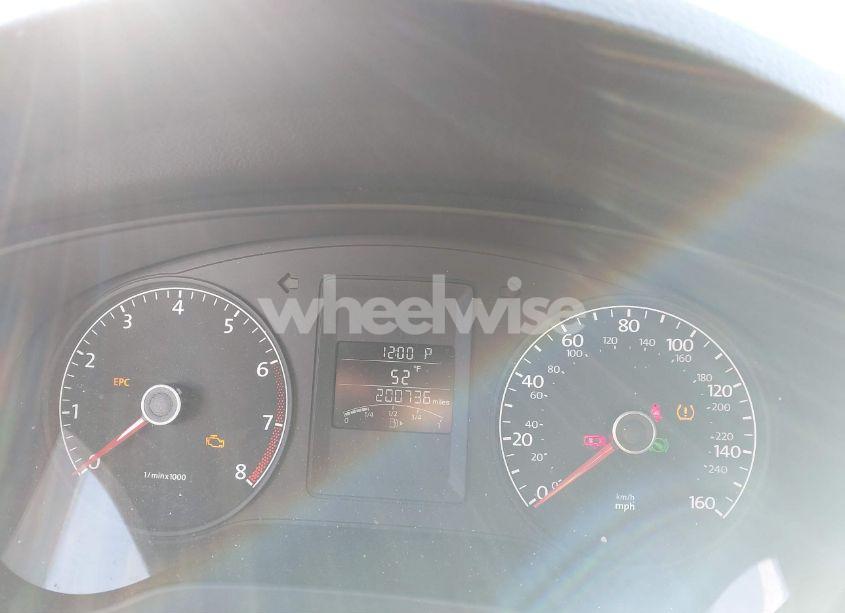 Photo 7 of 2013 Volkswagen Jetta 2.0L S (VIN 3VW2K7AJ1DM288114)