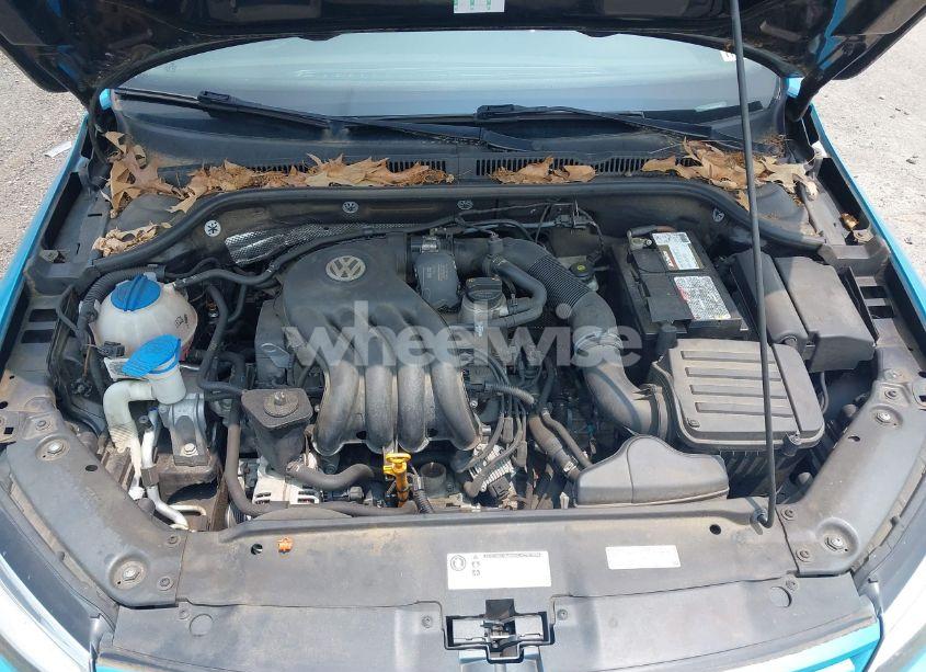 Photo 10 of 2013 Volkswagen Jetta 2.0L S (VIN 3VW2K7AJ1DM352989)