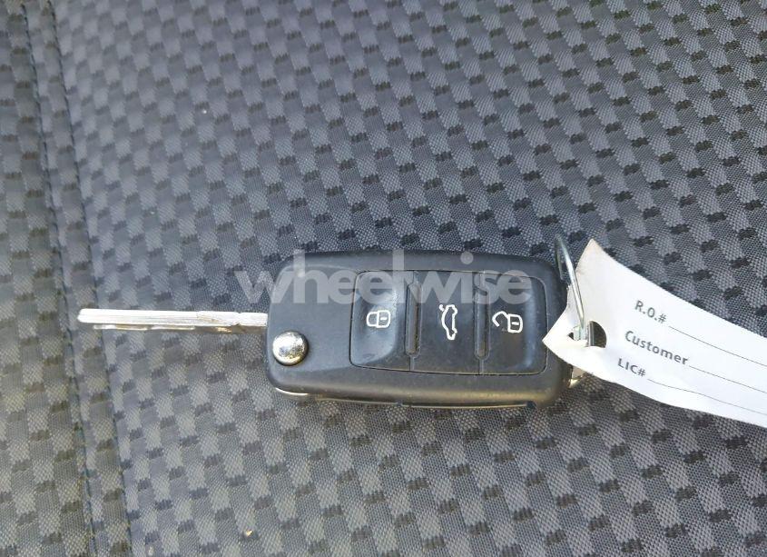 Photo 11 of 2013 Volkswagen Jetta 2.0L S (VIN 3VW2K7AJ1DM368769)