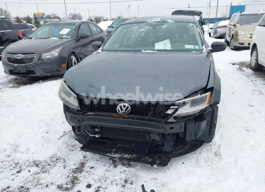 Photo 11 of 2013 Volkswagen Jetta 2.0L S (VIN 3VW2K7AJ1DM390609)