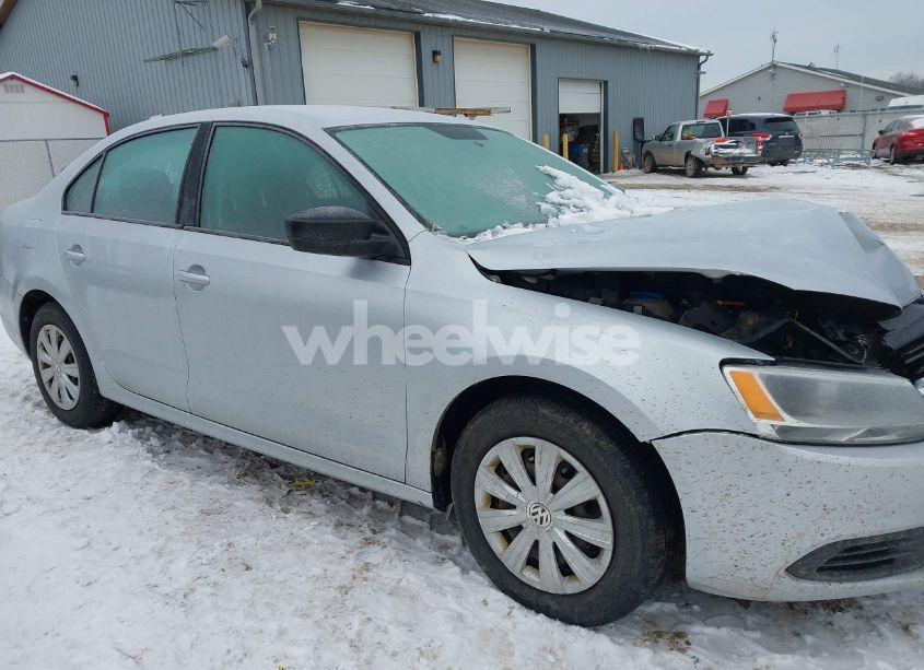 Photo 12 of 2014 Volkswagen Jetta 2.0L S (VIN 3VW2K7AJ1EM207744)