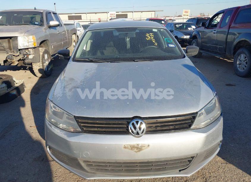 Photo 6 of 2014 Volkswagen Jetta 2.0L S (VIN 3VW2K7AJ1EM219053)