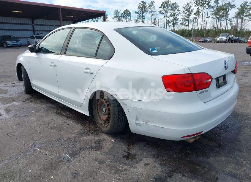 Photo 3 of 2014 Volkswagen Jetta 2.0L S (VIN 3VW2K7AJ1EM308363)