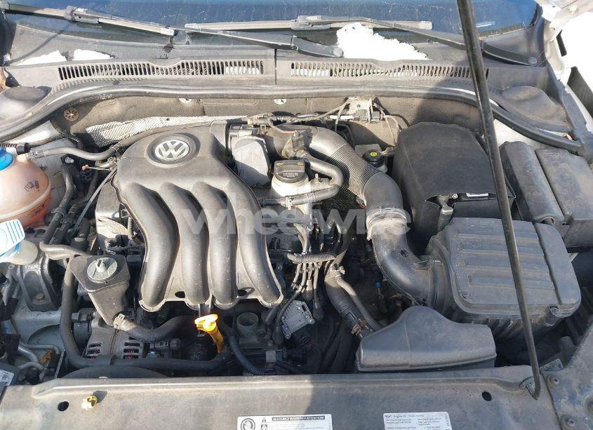 Photo 10 of 2014 Volkswagen Jetta 2.0L S (VIN 3VW2K7AJ1EM384374)