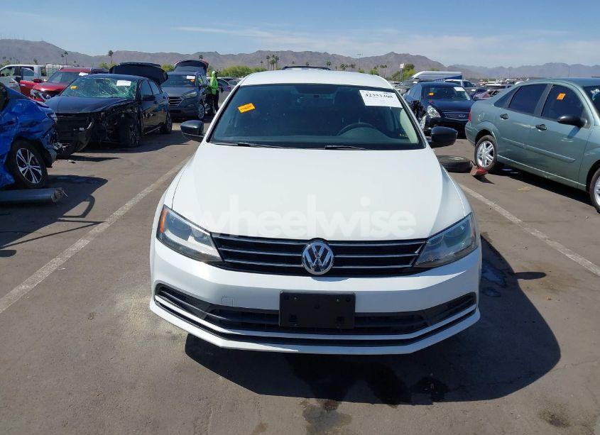 Photo 12 of 2015 Volkswagen Jetta 2.0L S (VIN 3VW2K7AJ1FM266410)