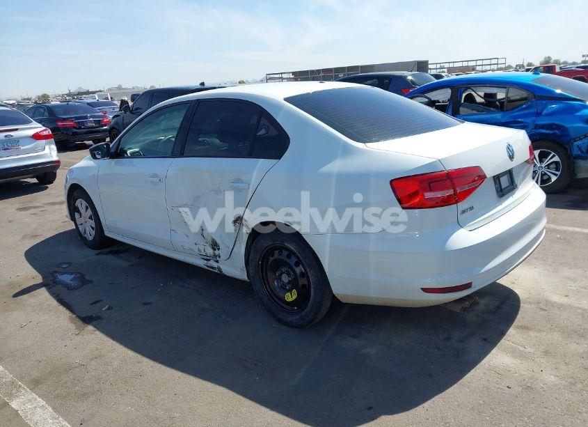 Photo 3 of 2015 Volkswagen Jetta 2.0L S (VIN 3VW2K7AJ1FM266410)