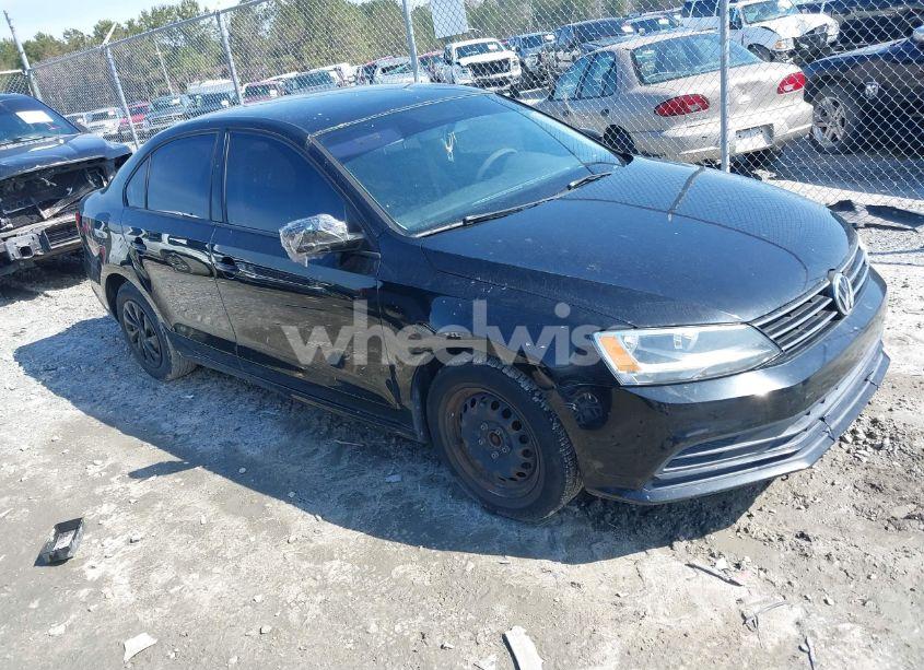 2015 Volkswagen Jetta 2.0L S (VIN 3VW2K7AJ1FM269582) main photo
