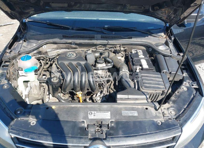 Photo 10 of 2015 Volkswagen Jetta 2.0L S (VIN 3VW2K7AJ1FM269582)
